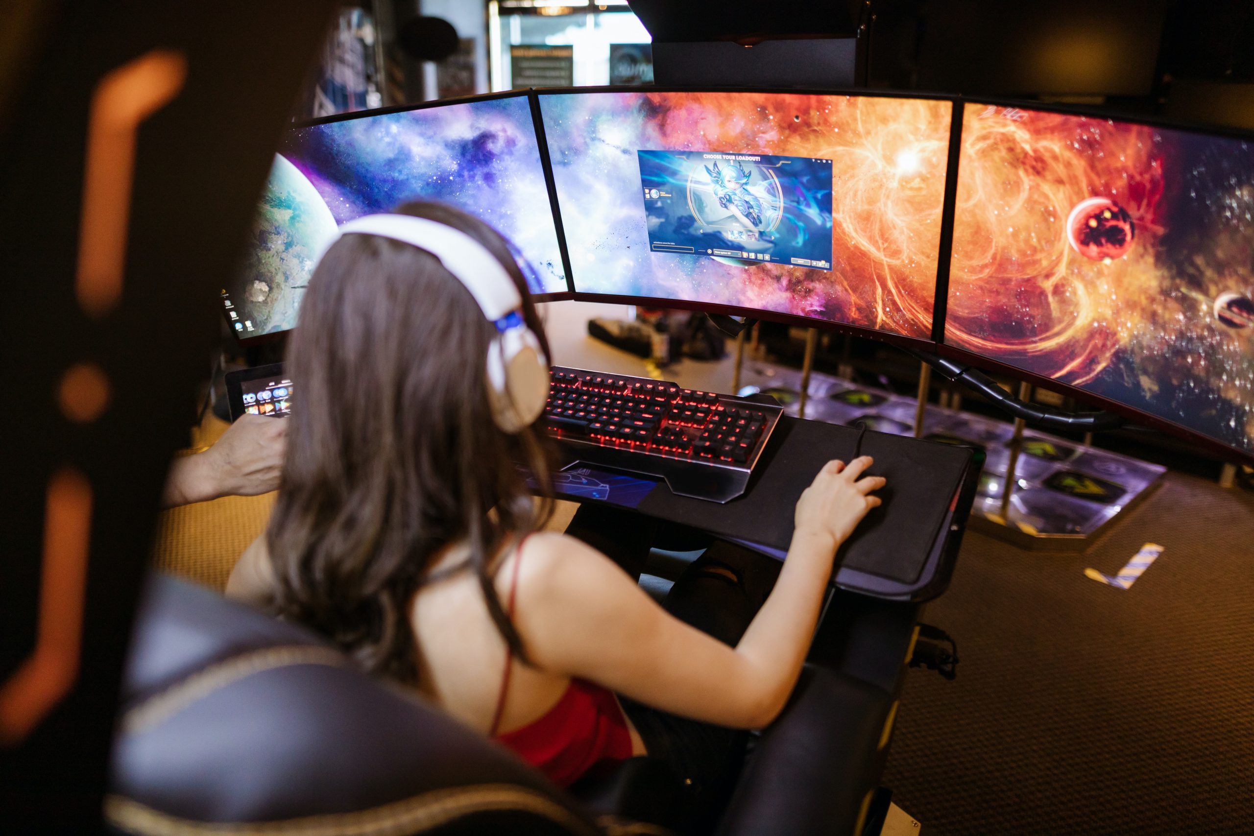 female-gamer